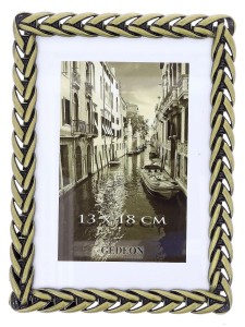 Ramka metalowa dekoracyjna 13x18cm RM0857G