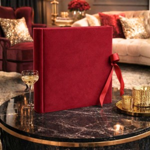 Album tradycyjny szyty 25x25/40 DBCSS20 VELVET RUBY